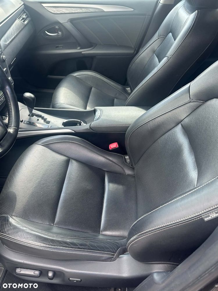 Toyota Avensis 2.0 Prestige MS - 3