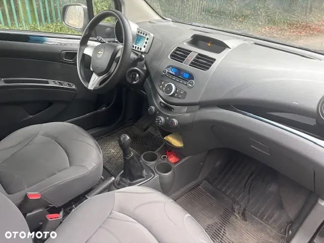 Chevrolet Spark 1.0 LS - 17