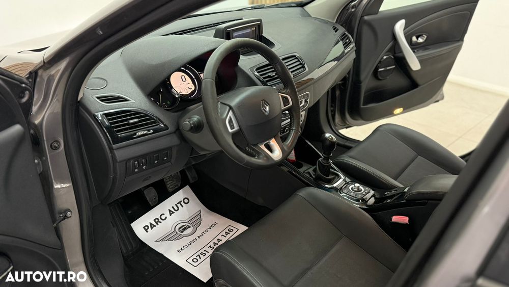 Renault Megane ENERGY dCi 110 Start & Stop Bose Edition - 5