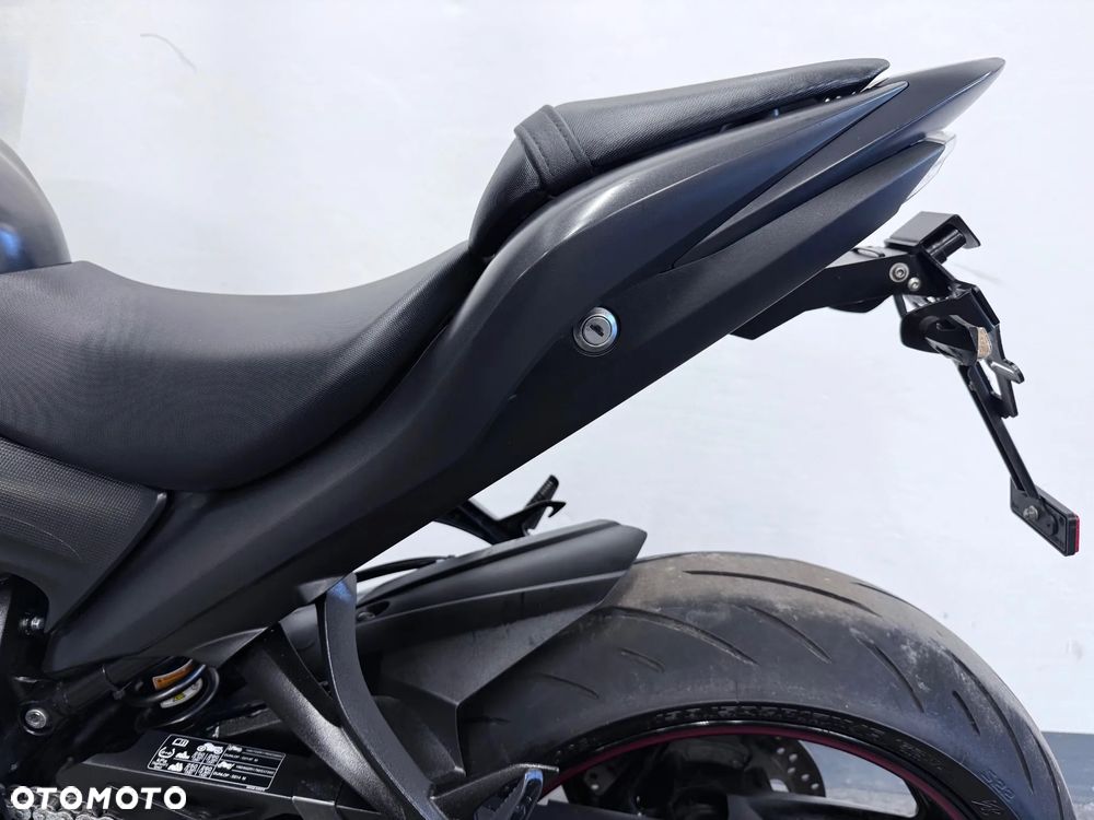 Suzuki GSX - 25