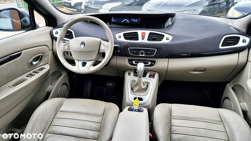 Renault Grand Scenic 2.0 16V 140 CVT Bose Edition - 36