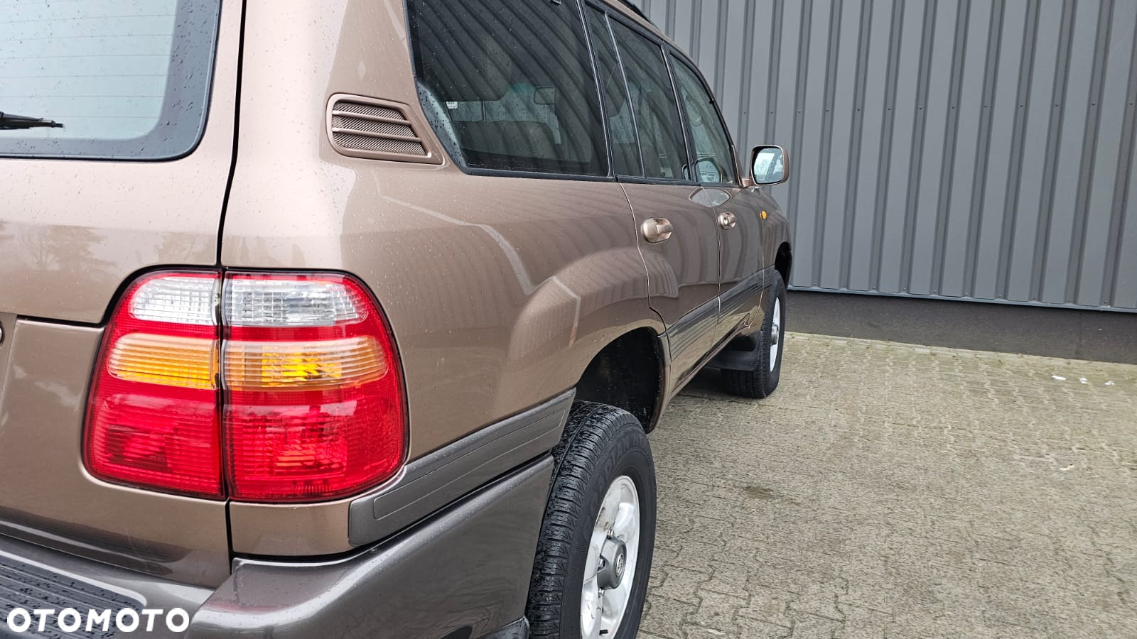 Toyota Land Cruiser 4.7 V8 - 13