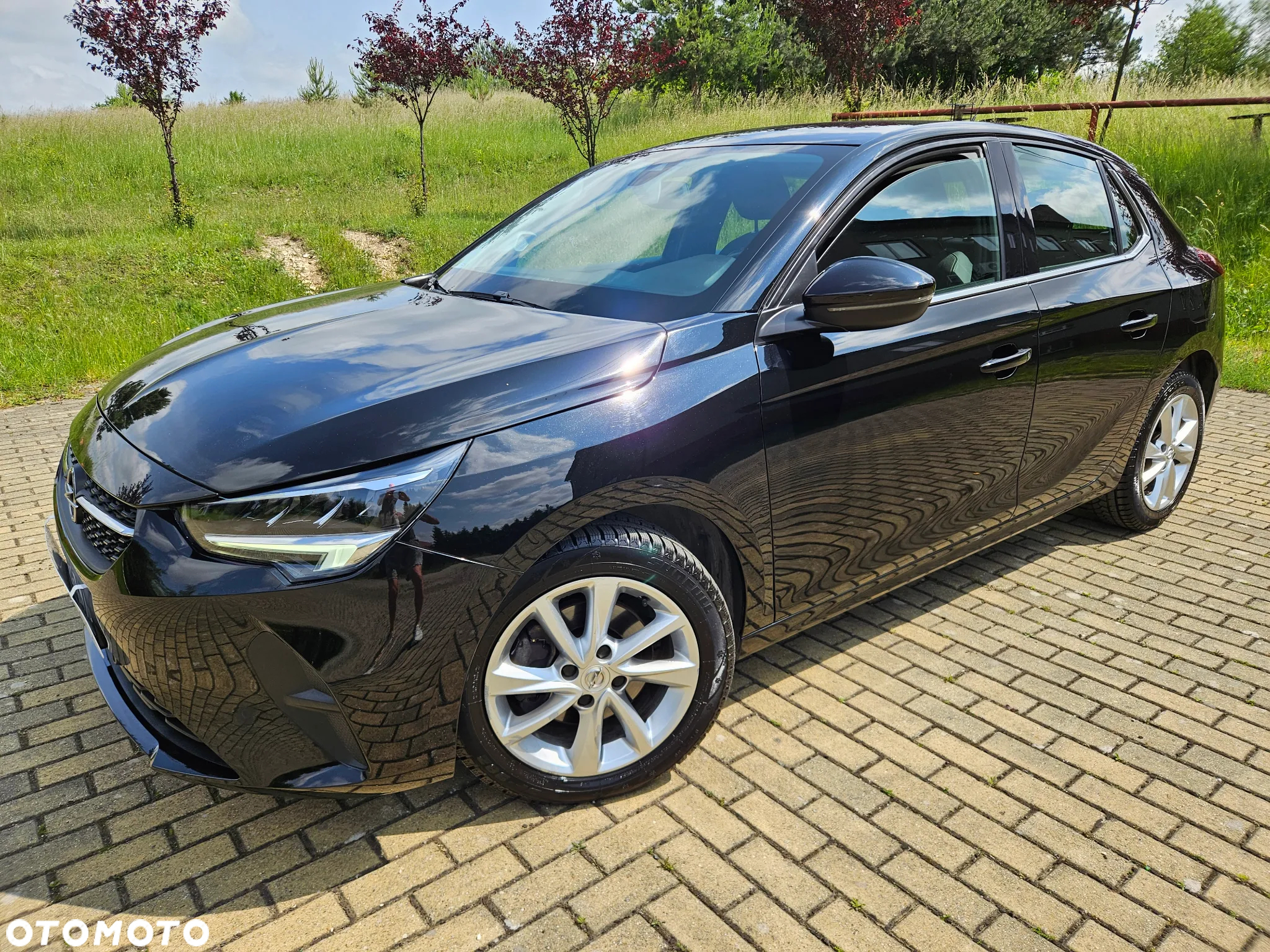 Opel Corsa 1.2 Direct Injection Turbo Start/Stop Edition - 2