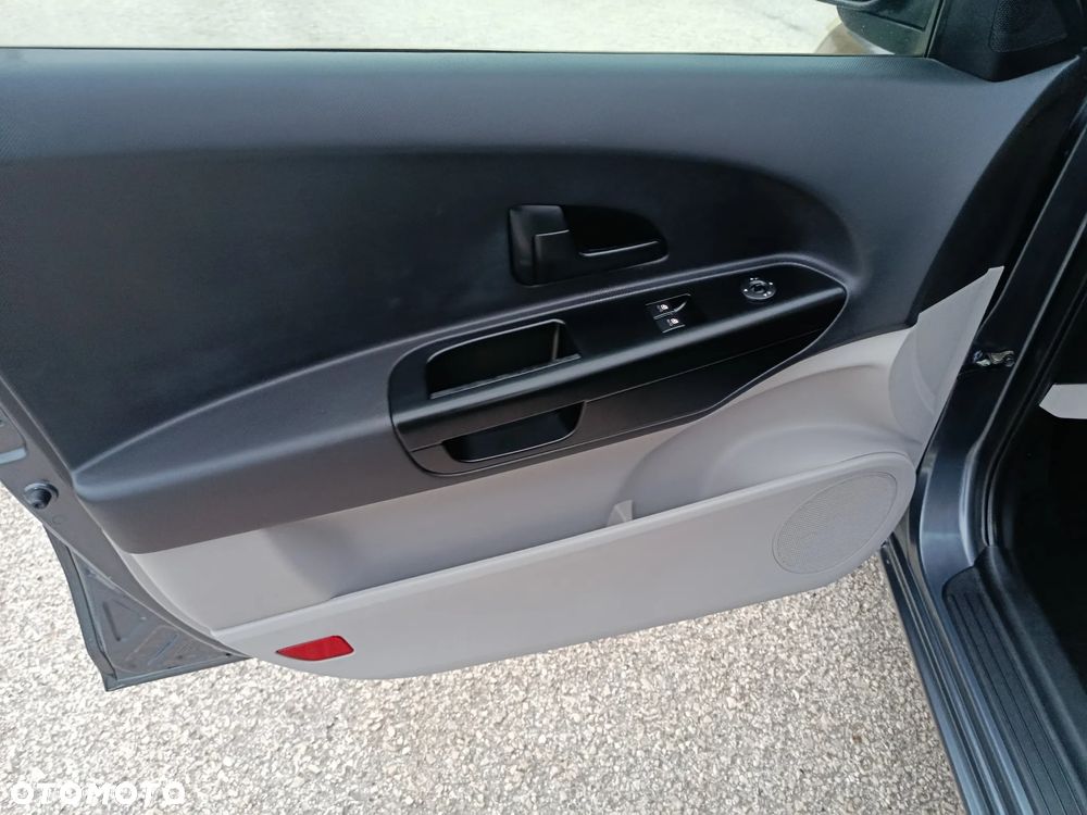 Kia Ceed 1.4 CVVT Attract - 24