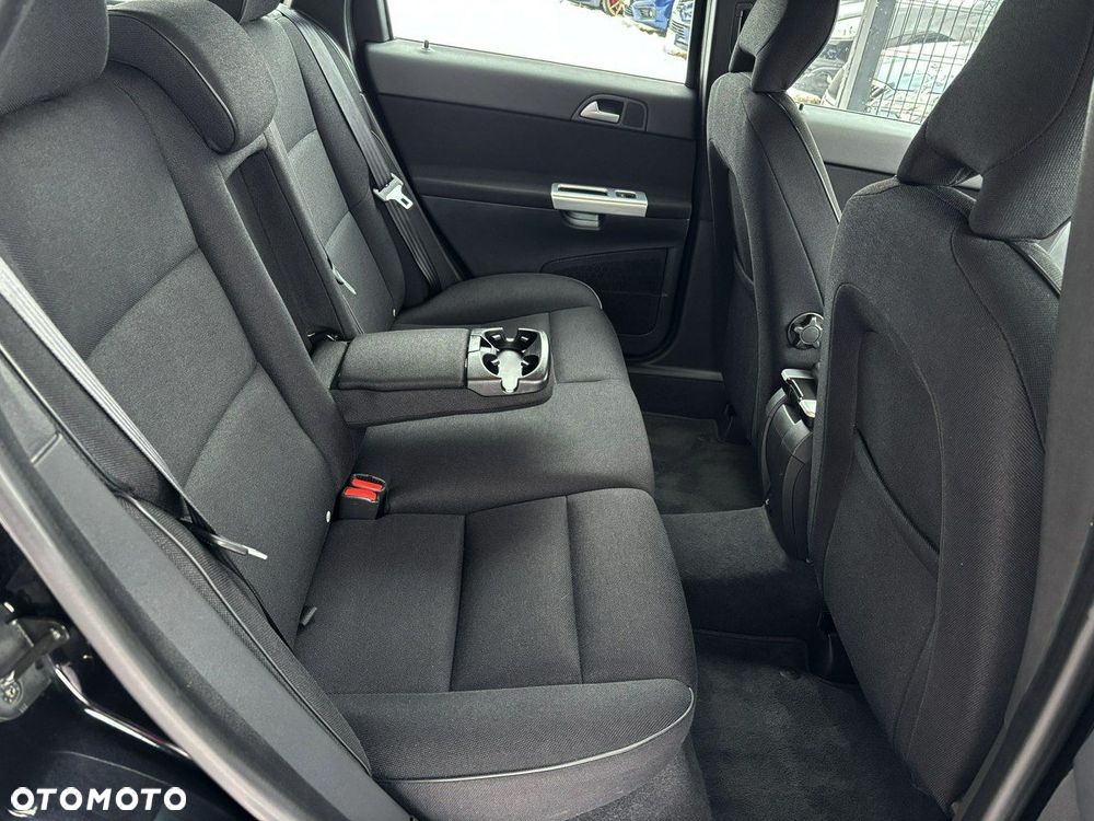Volvo V50 - 25