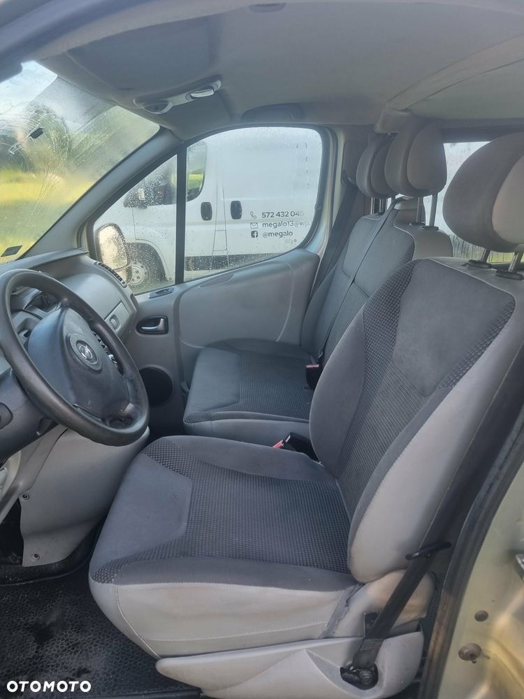 Opel Vivaro - 8