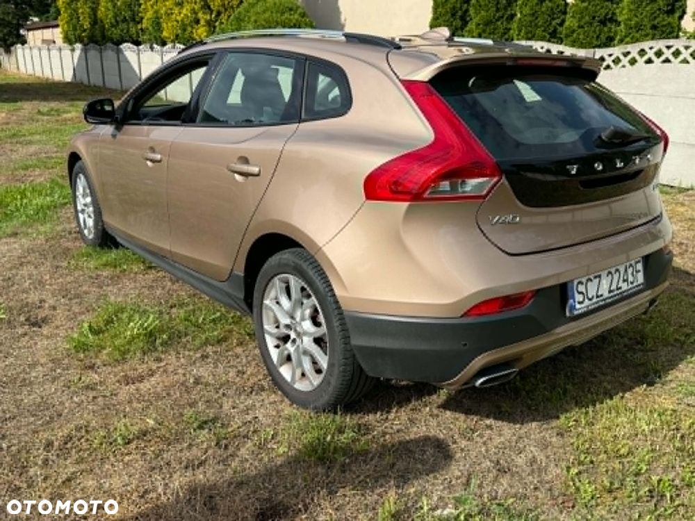 Volvo V40 Cross Country D3 Momentum - 5