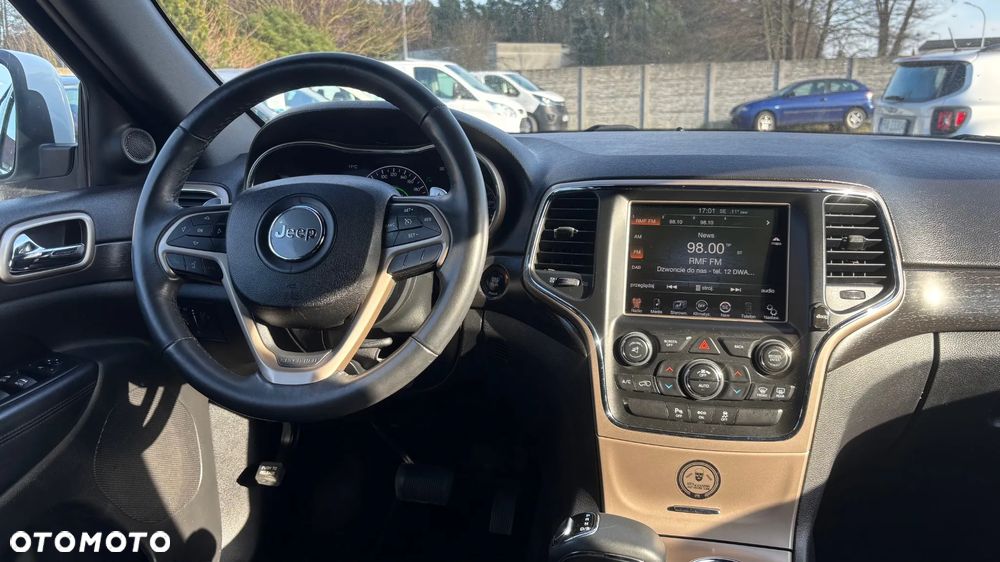 Jeep Grand Cherokee 3.0 CRD Laredo - 28