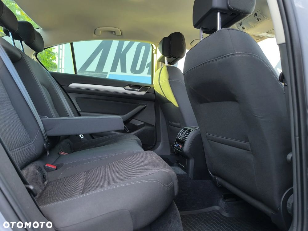 Volkswagen Passat 1.8 TSI BMT Comfortline DSG - 14