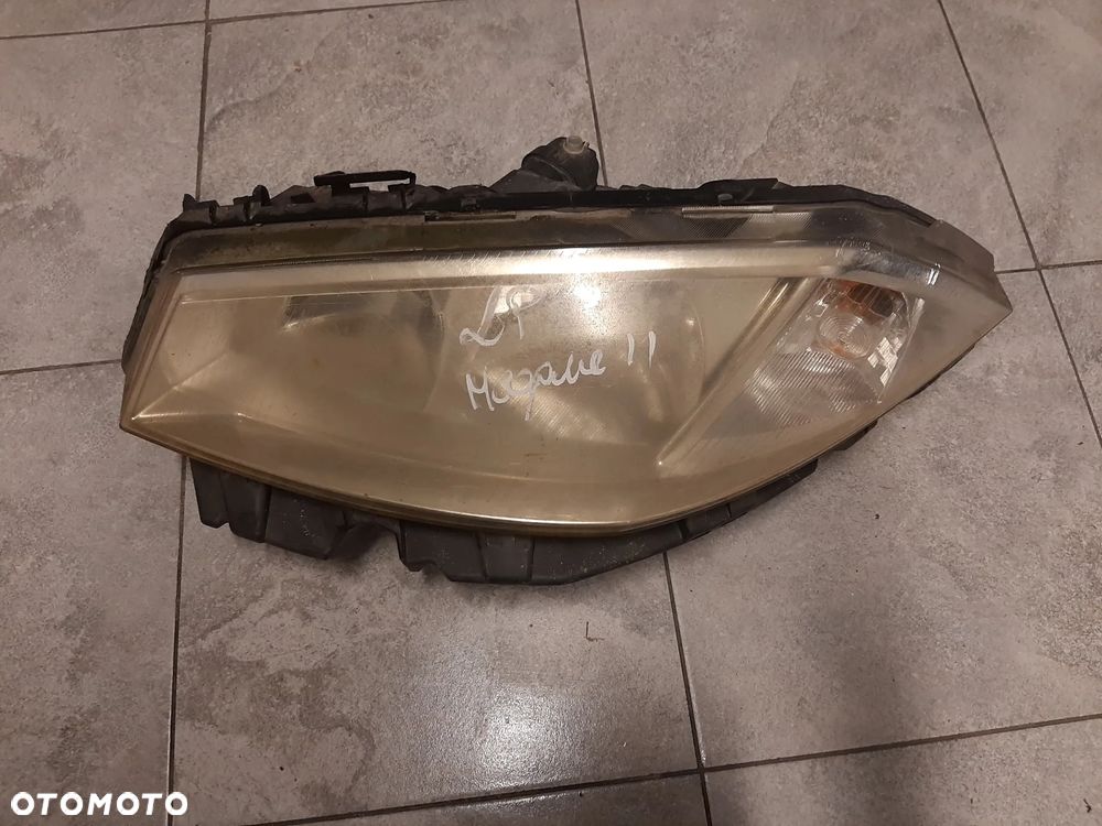 Lampa lewa przednia  PRZÓD RENAULT MEGANE 2 II - 2