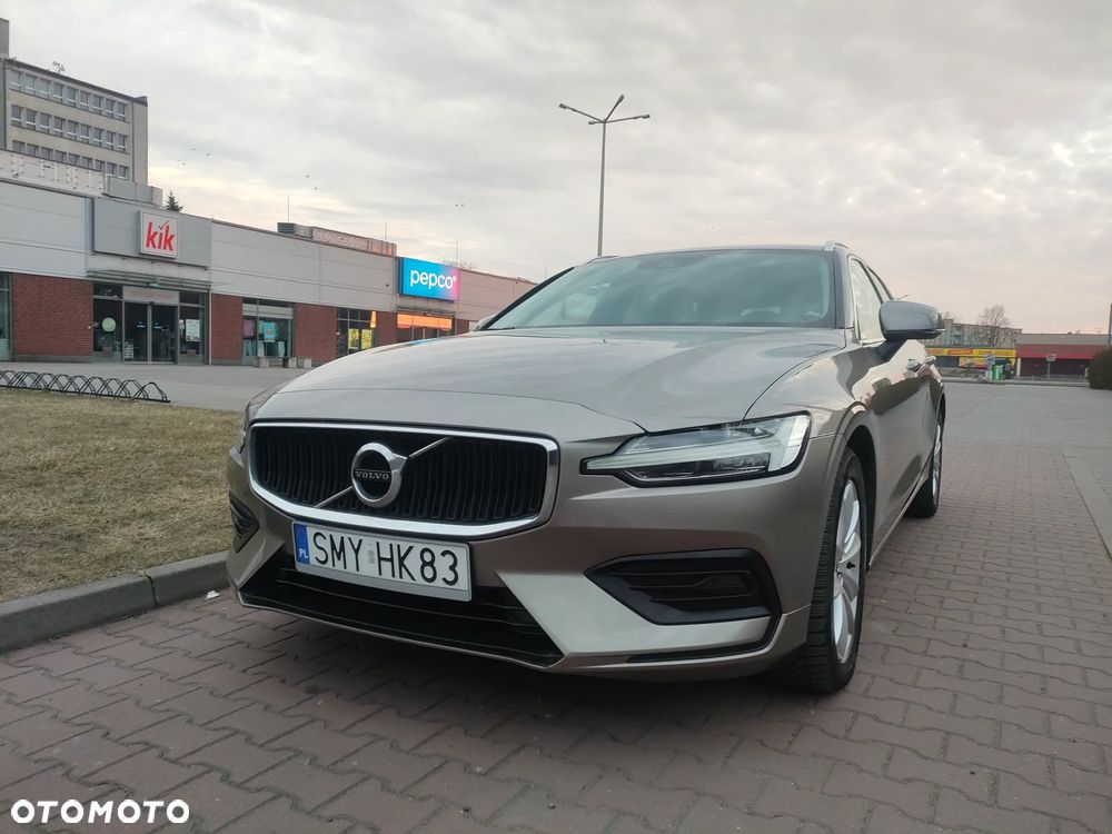 Volvo V60 D3 Drive-E Dynamic Edition (Momentum) - 1