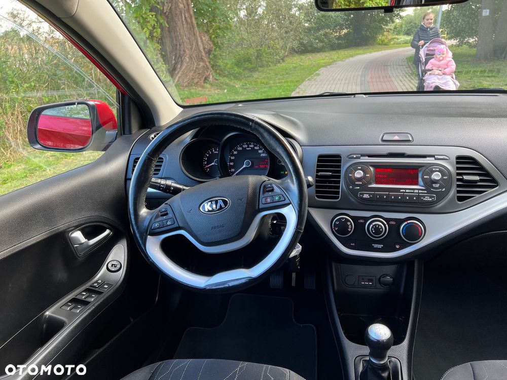 Kia Picanto 1.0 Dream Team Edition - 16