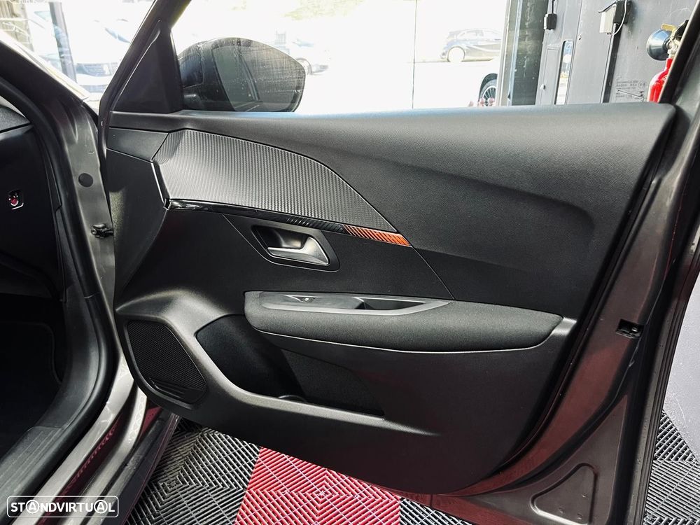Peugeot 208 1.2 PureTech Active Pack - 41