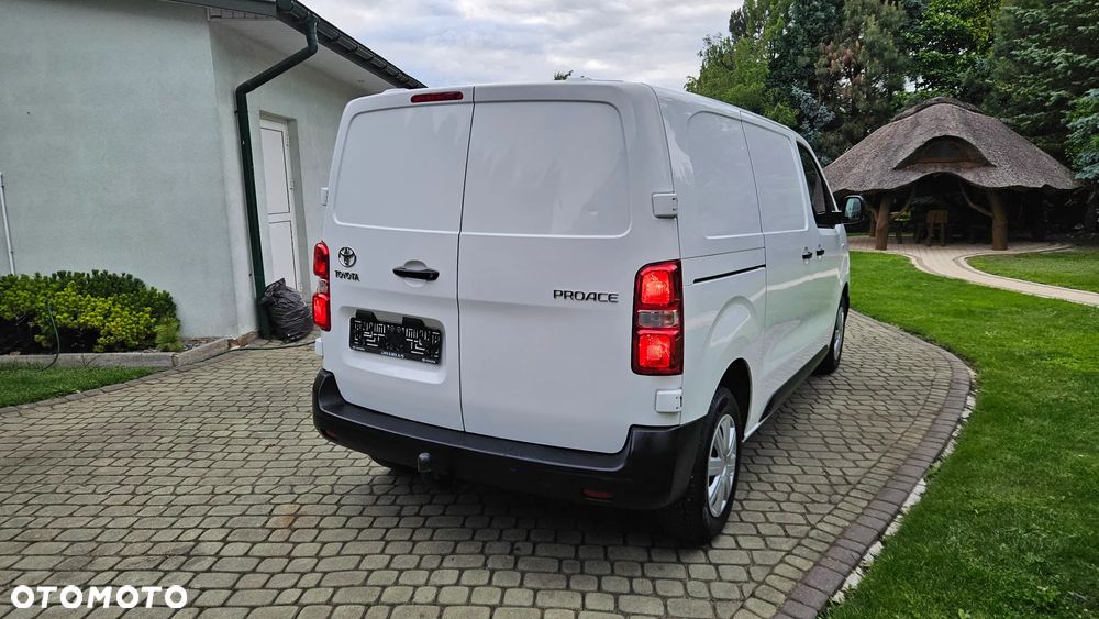 Toyota Proace 2,0D L2 Klima Tempomat Hak Bezwypadkowy - 7