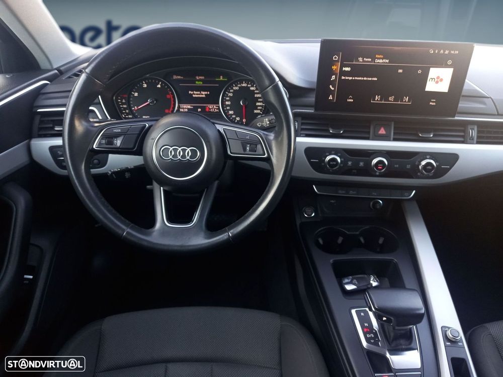 Audi A4 Avant 30 TDI S tronic - 6