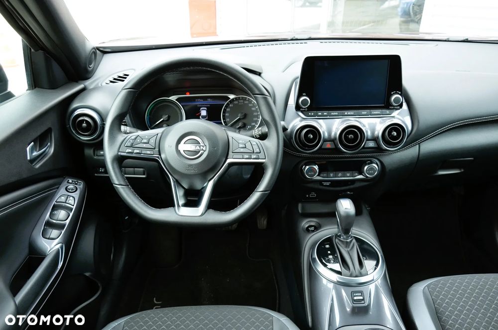 Nissan Juke 1.6 Hybrid N-Connecta AMT - 24