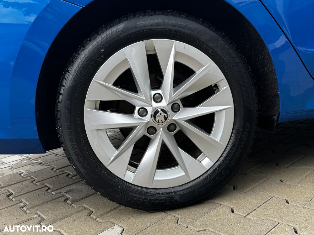 Skoda Octavia 1.5 TSI DSG MHEV Style - 10
