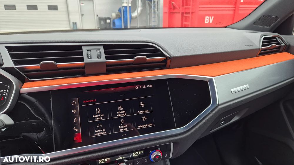 Audi Q3 2.0 35 TDI S tronic quattro S Line - 12