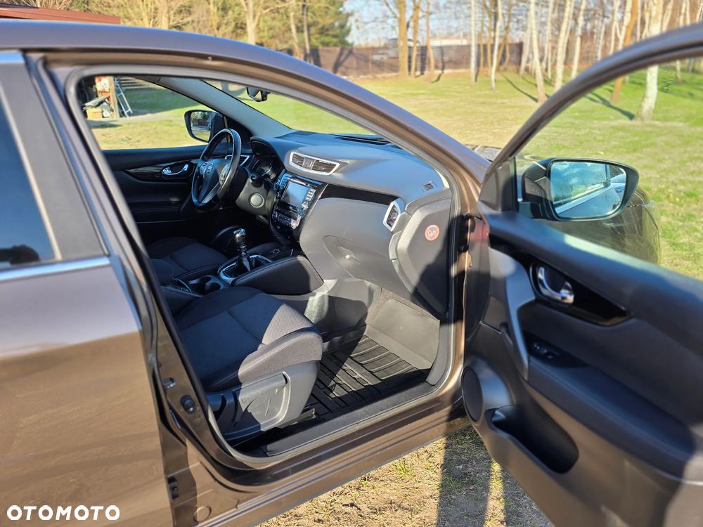 Nissan Qashqai 1.2 DIG-T 360 - 16