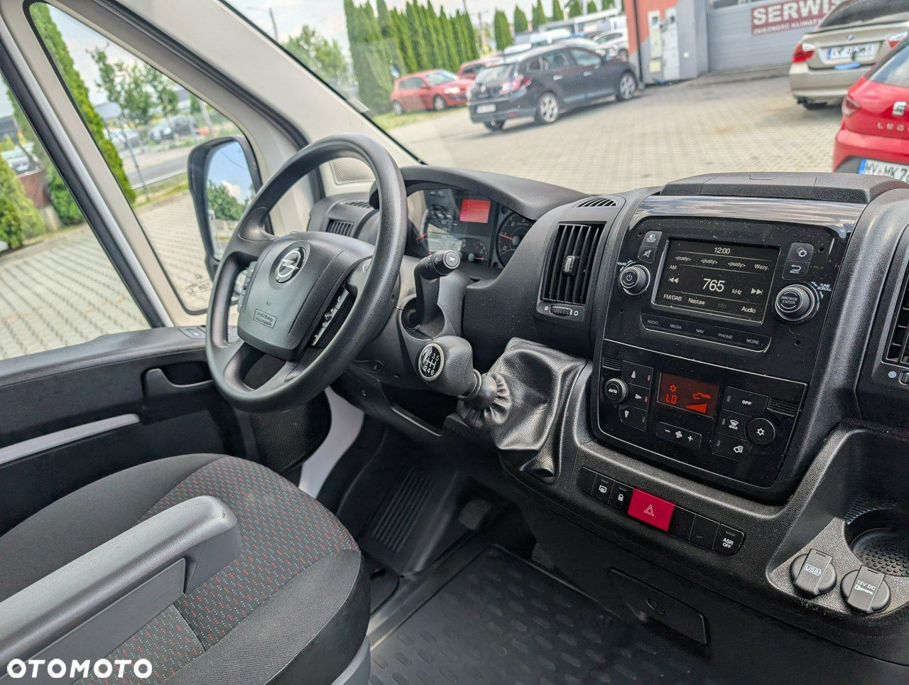Opel Movano - 11