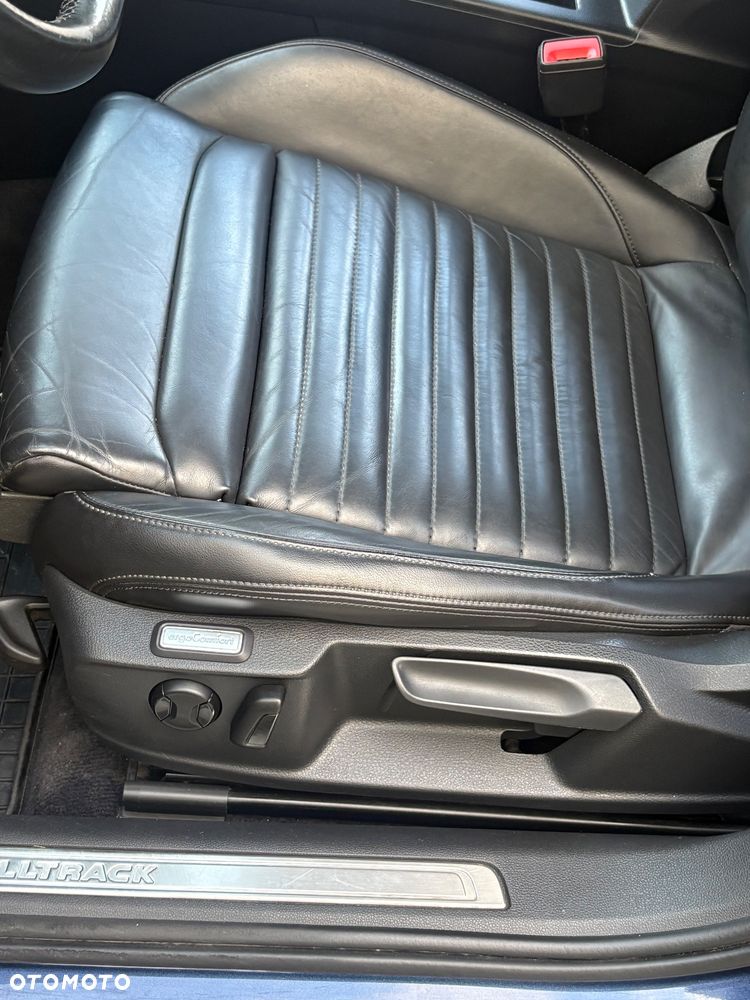 Volkswagen Passat Alltrack - 11