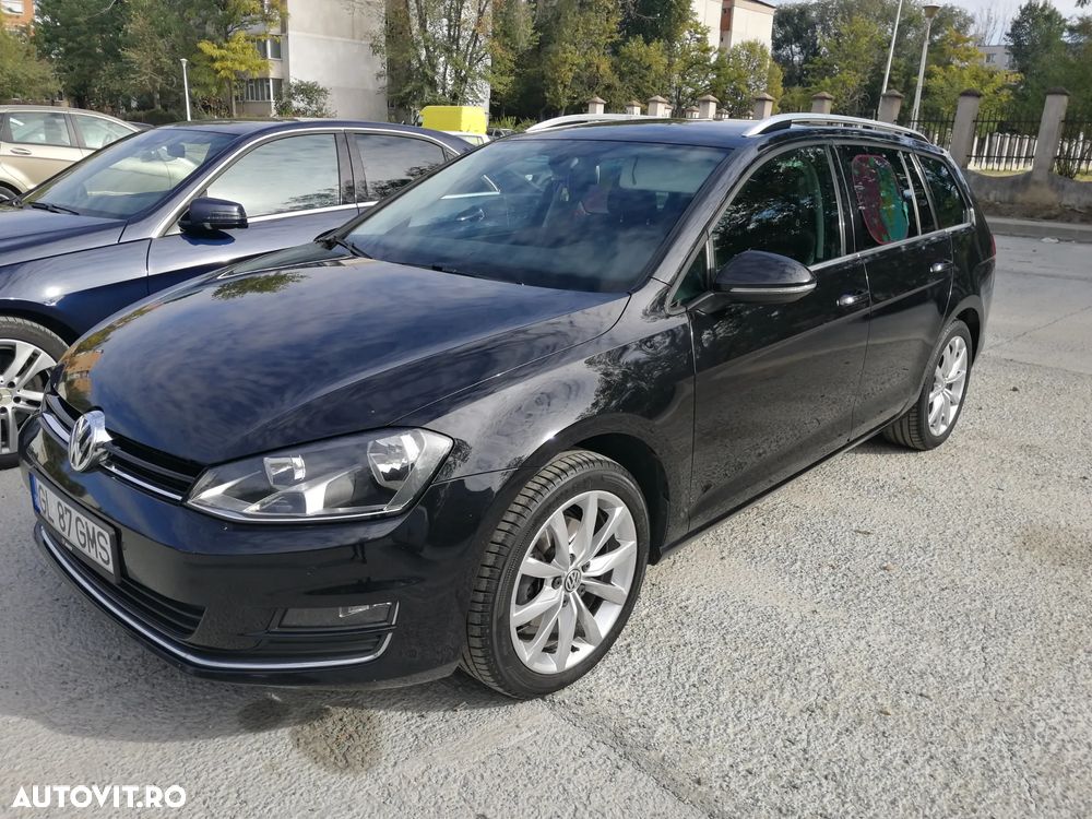 Volkswagen Golf - 1