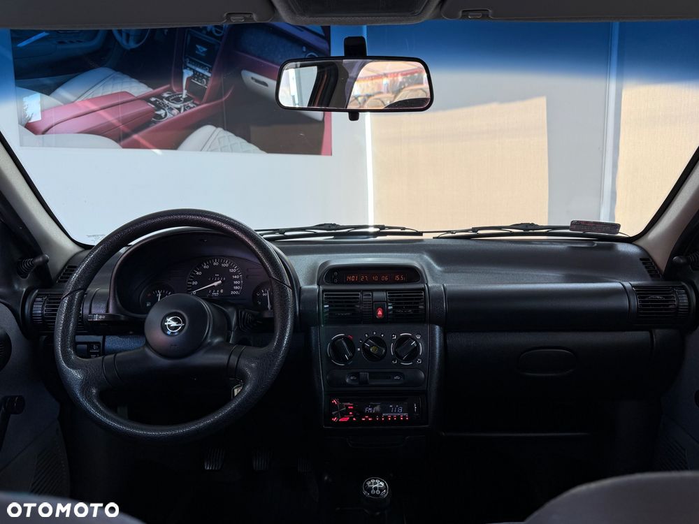 Opel Corsa - 35