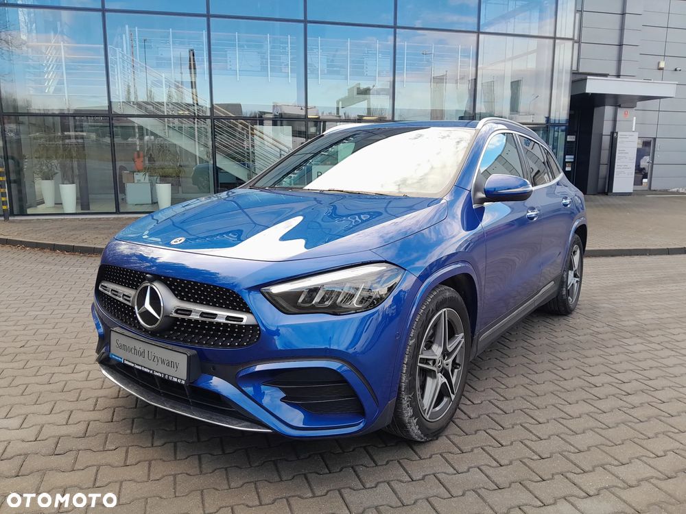Mercedes-Benz GLA 200 AMG Line - 3