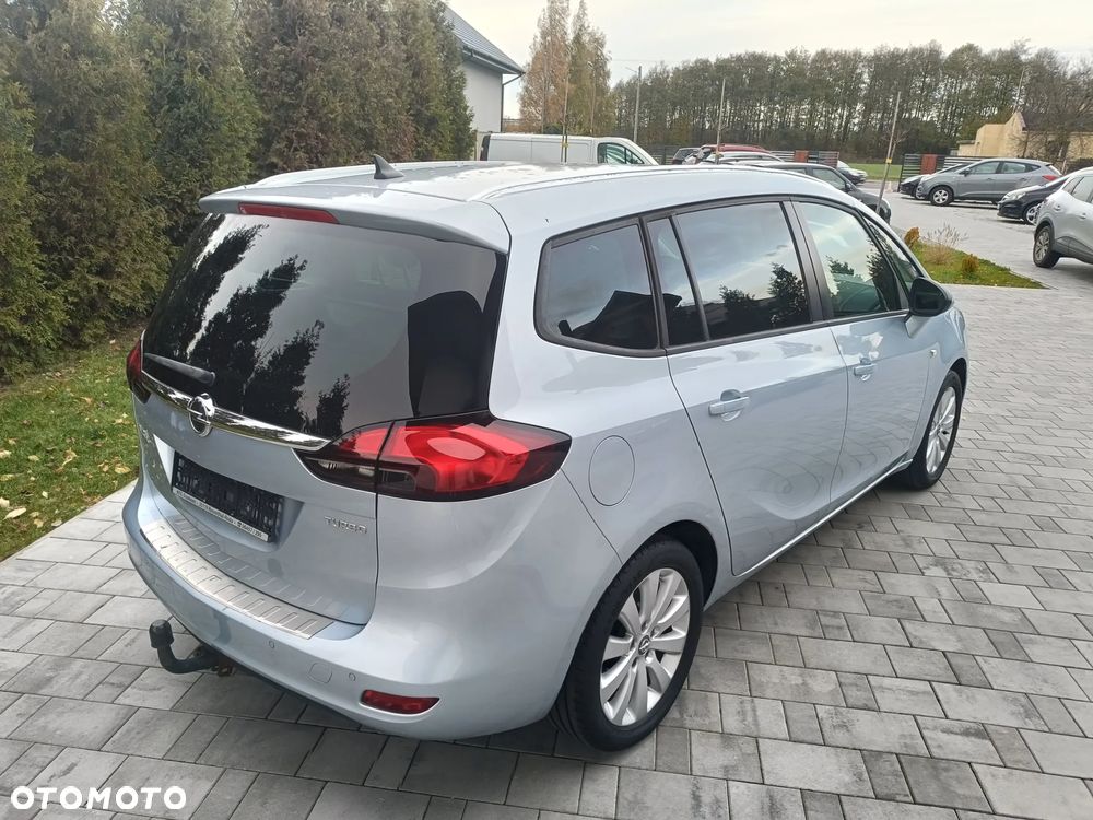 Opel Zafira - 13