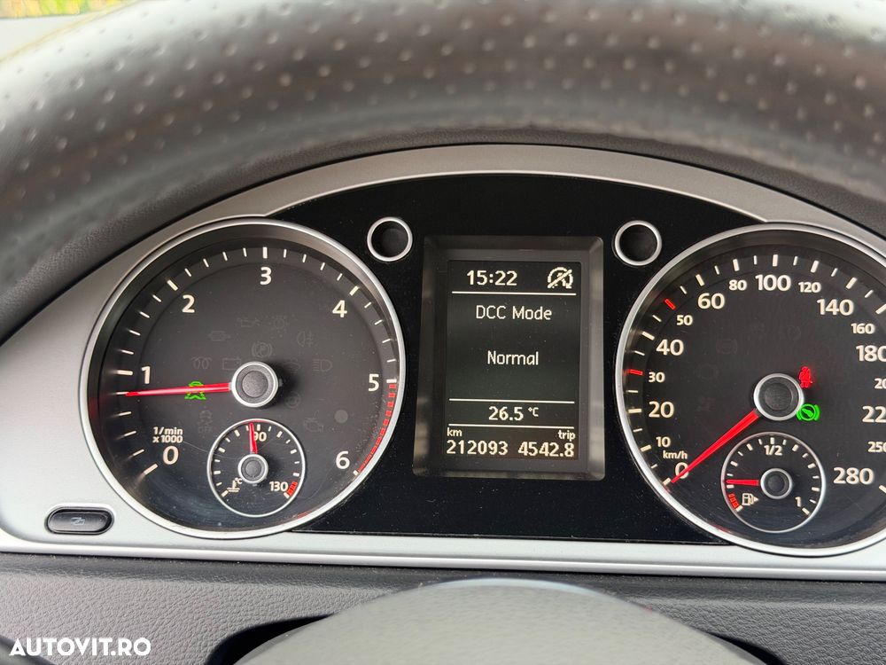 Volkswagen Passat - 23