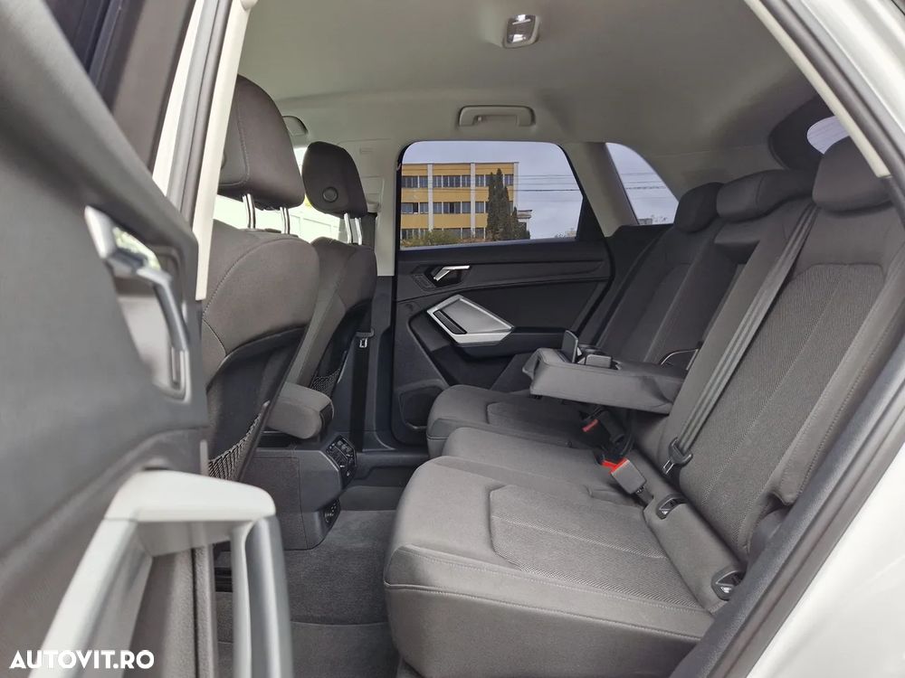 Audi Q3 2.0 35 TDI S tronic - 11
