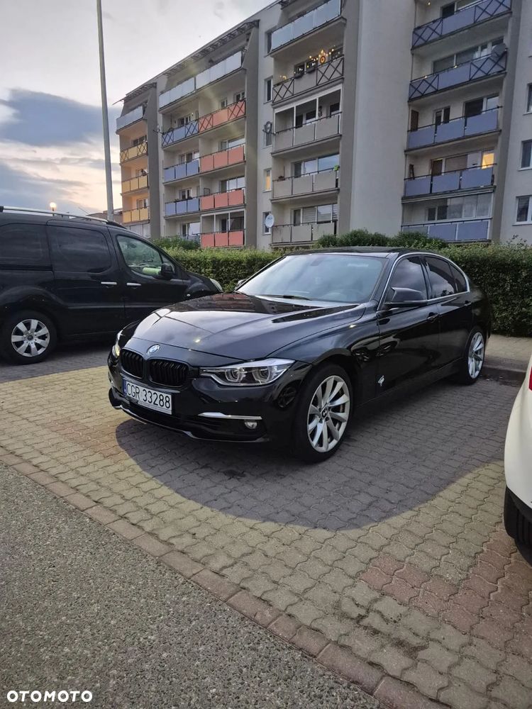 BMW Seria 3 330i xDrive Edition Luxury Line Purity - 1