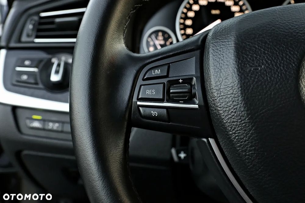 BMW Seria 5 - 21