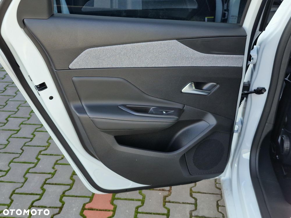 Peugeot 308 1.5 BlueHDi Allure S&S EAT8 - 8