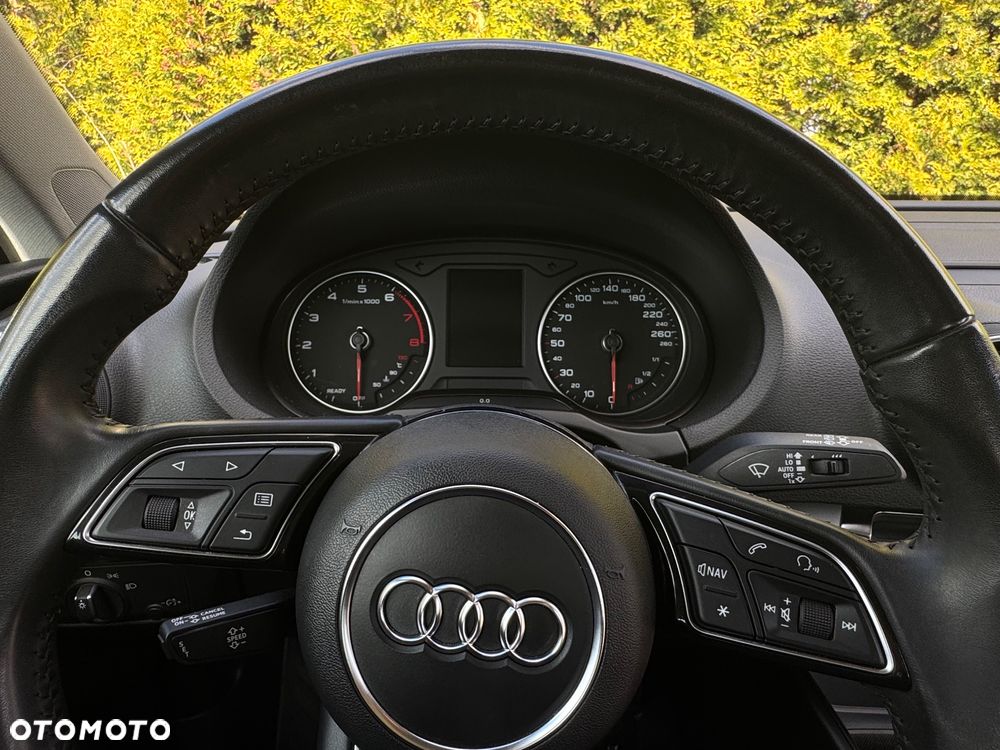 Audi A3 Sportback 30 TFSI S tronic design - 23
