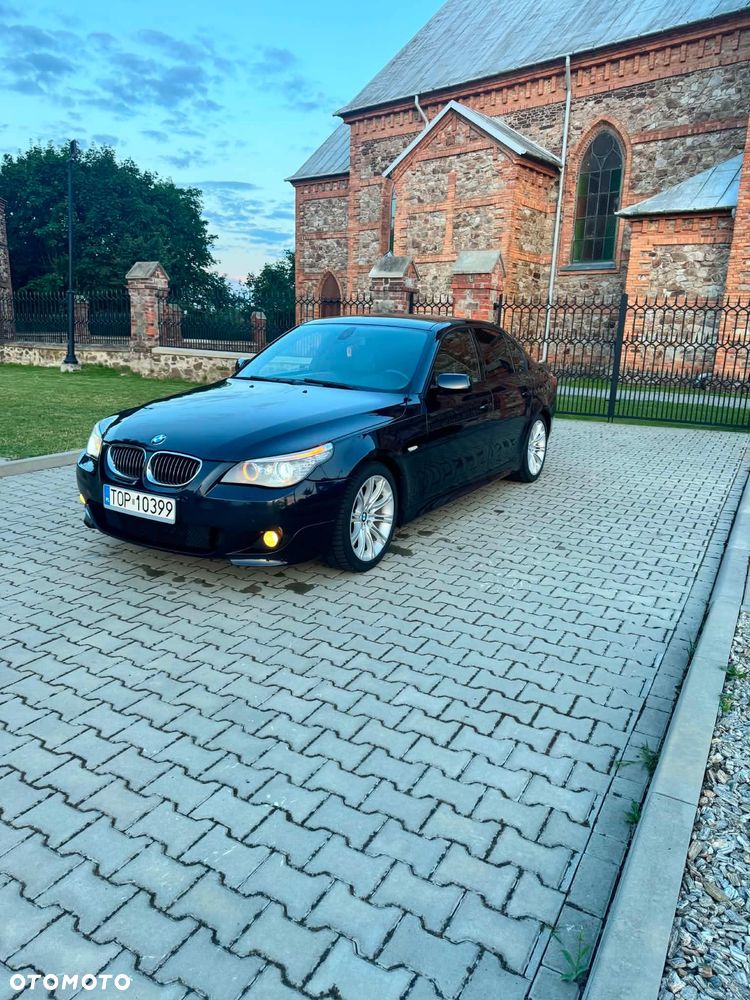 BMW Seria 5 525i - 4