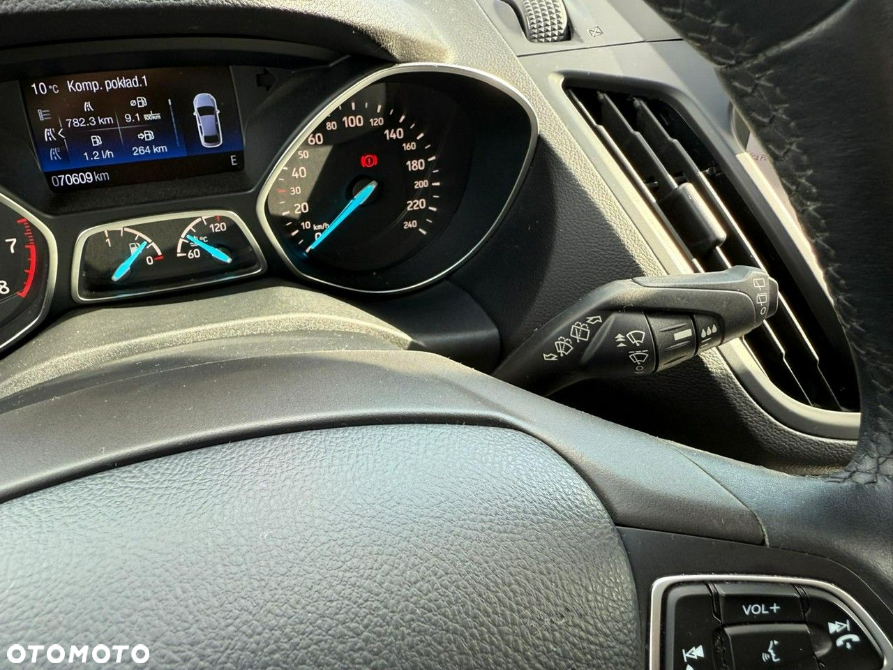 Ford Kuga - 22
