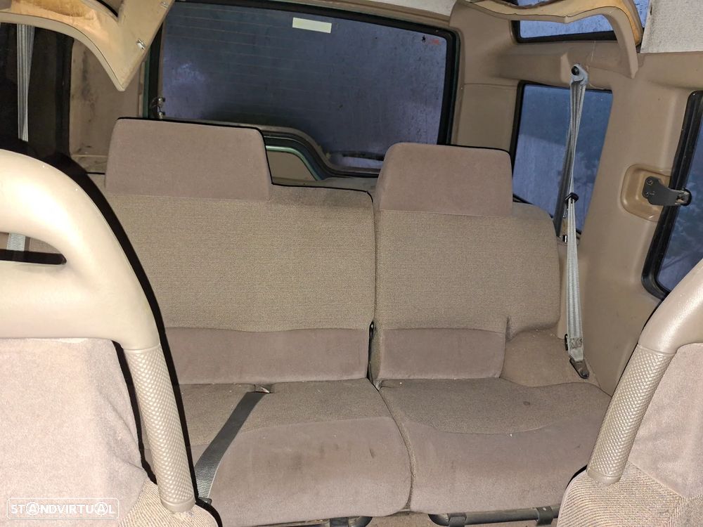 Land Rover Discovery - 10