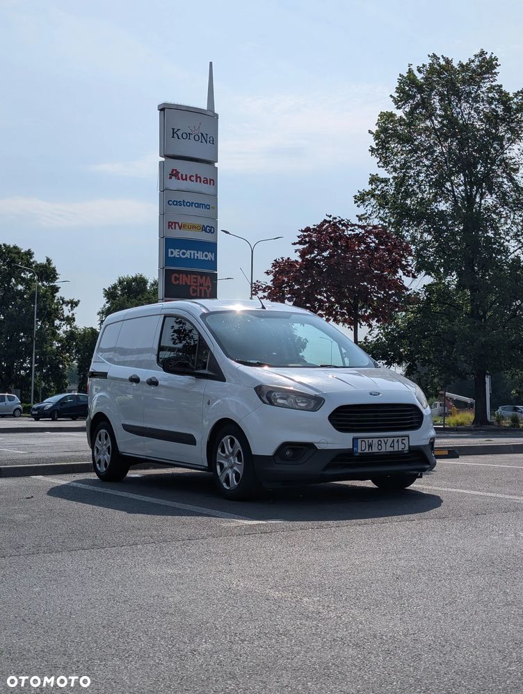Ford Transit Courier - 1