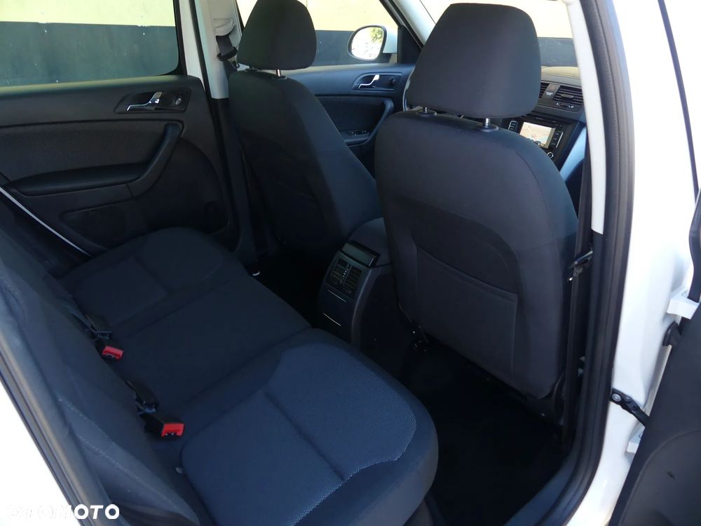 Skoda Yeti 1.6 TDI GreenLine - 13