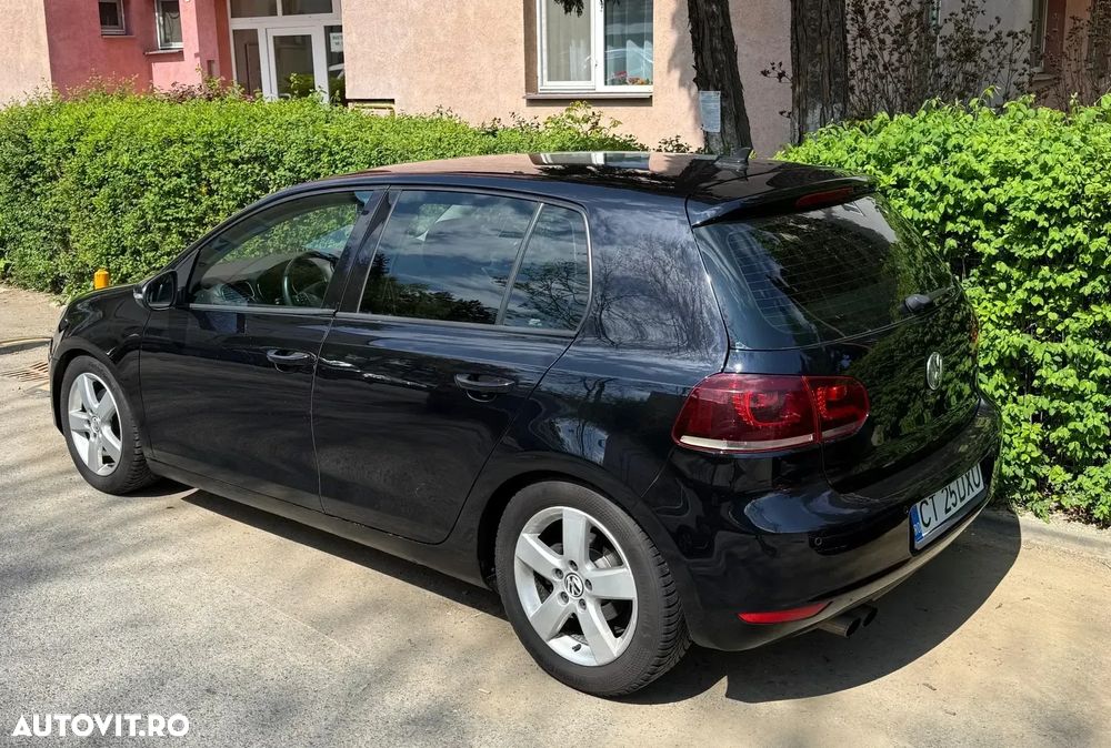 Volkswagen Golf 2.0 TDI DPF Highline - 1