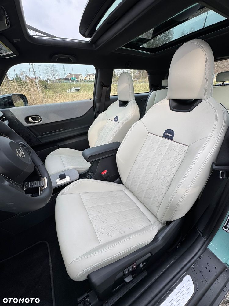 MINI Cooper S Favoured Trim - 13