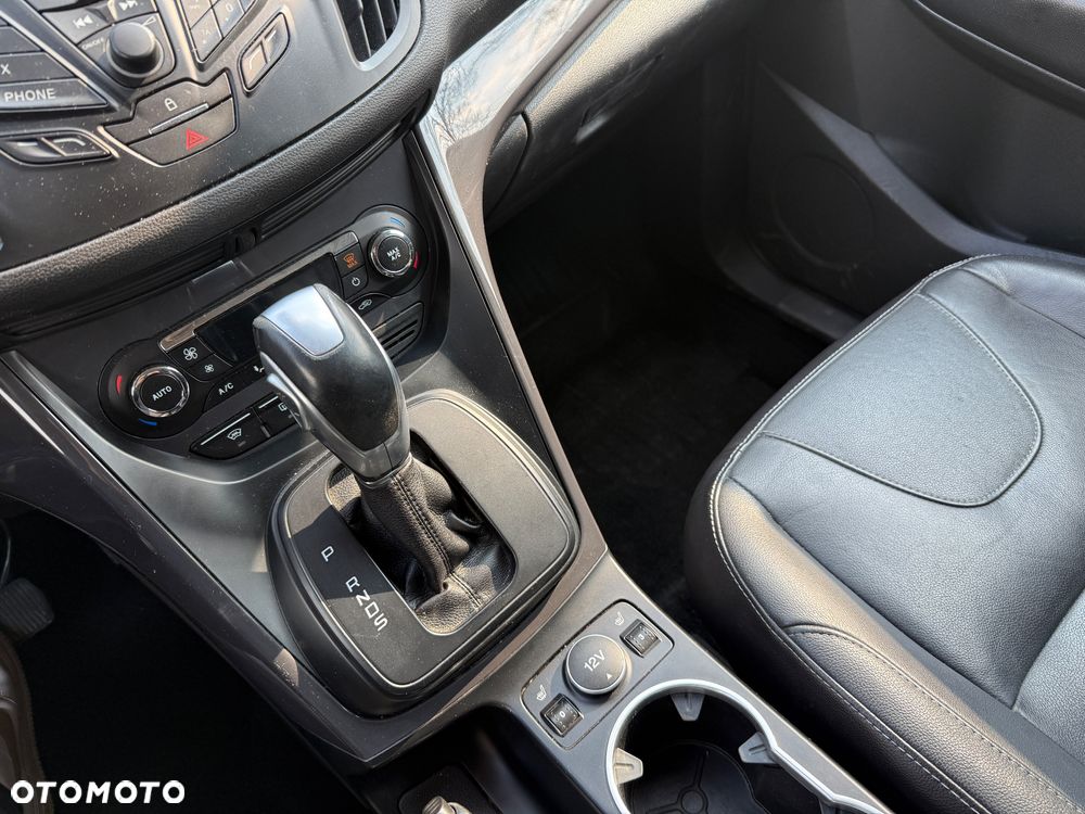 Ford Kuga 2.0 TDCi 4x4 Titanium - 12