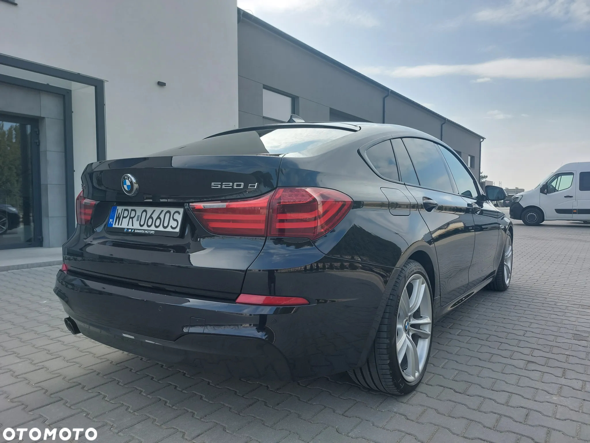 BMW 5GT - 15