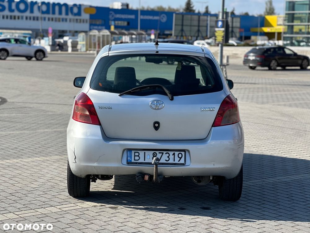 Toyota Yaris 1.0 Luna A/C - 5