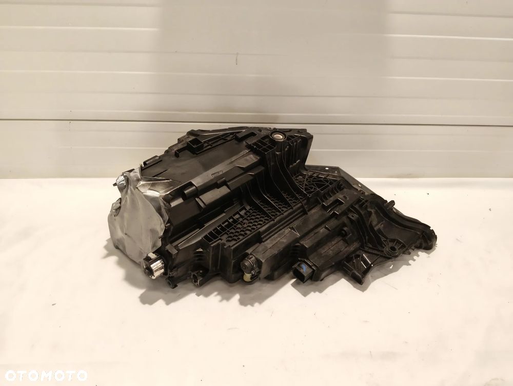 Audi Q8 MATRIX LED PRZÓD STRONA PRAWA 4M8941036 - 4
