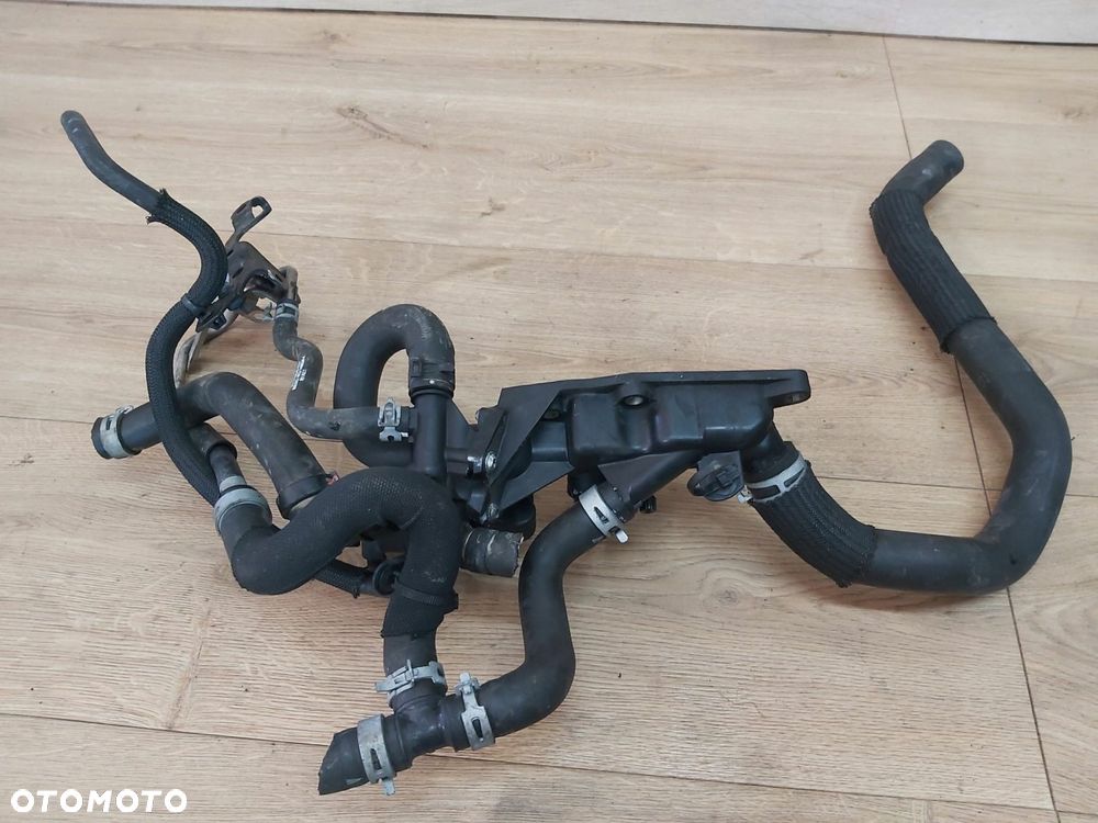 Nissan Juke I F15 Pulsar Qashqai J11 obudowa termostatu 1,2 DIG-T przewód - 4