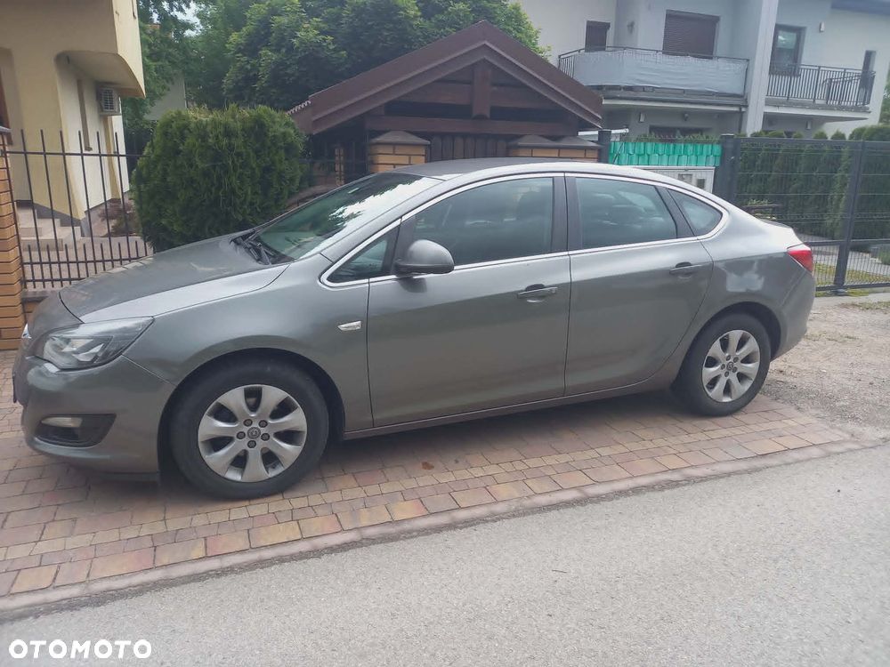 Opel Astra 1.4 T Active - 1