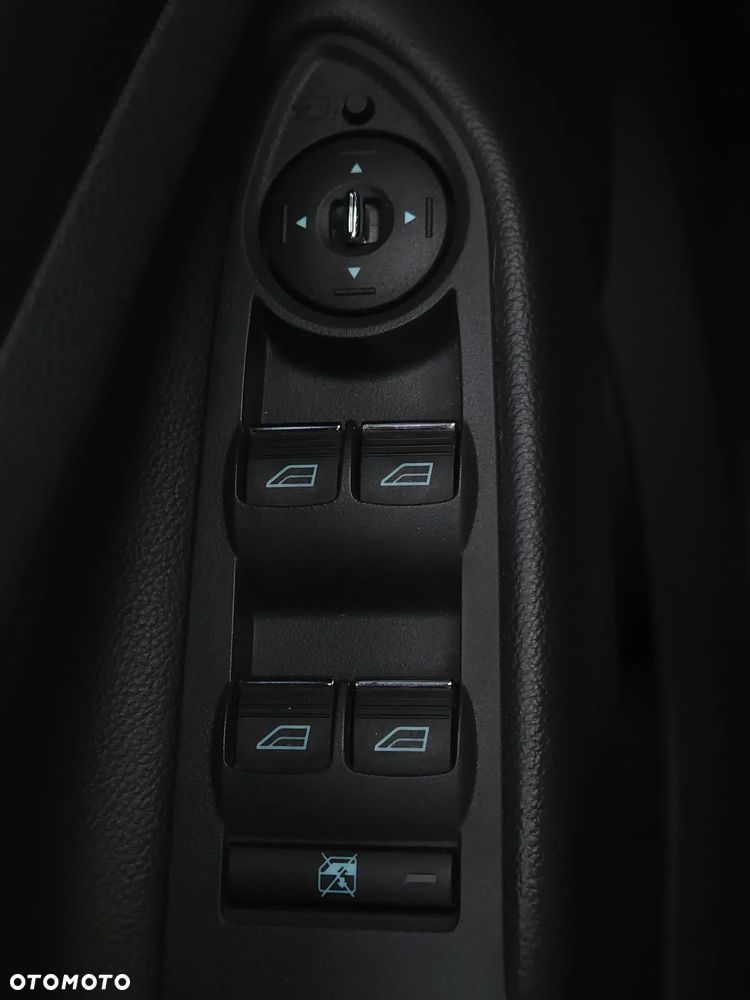 Ford Kuga 2.0 TDCi Titanium - 25