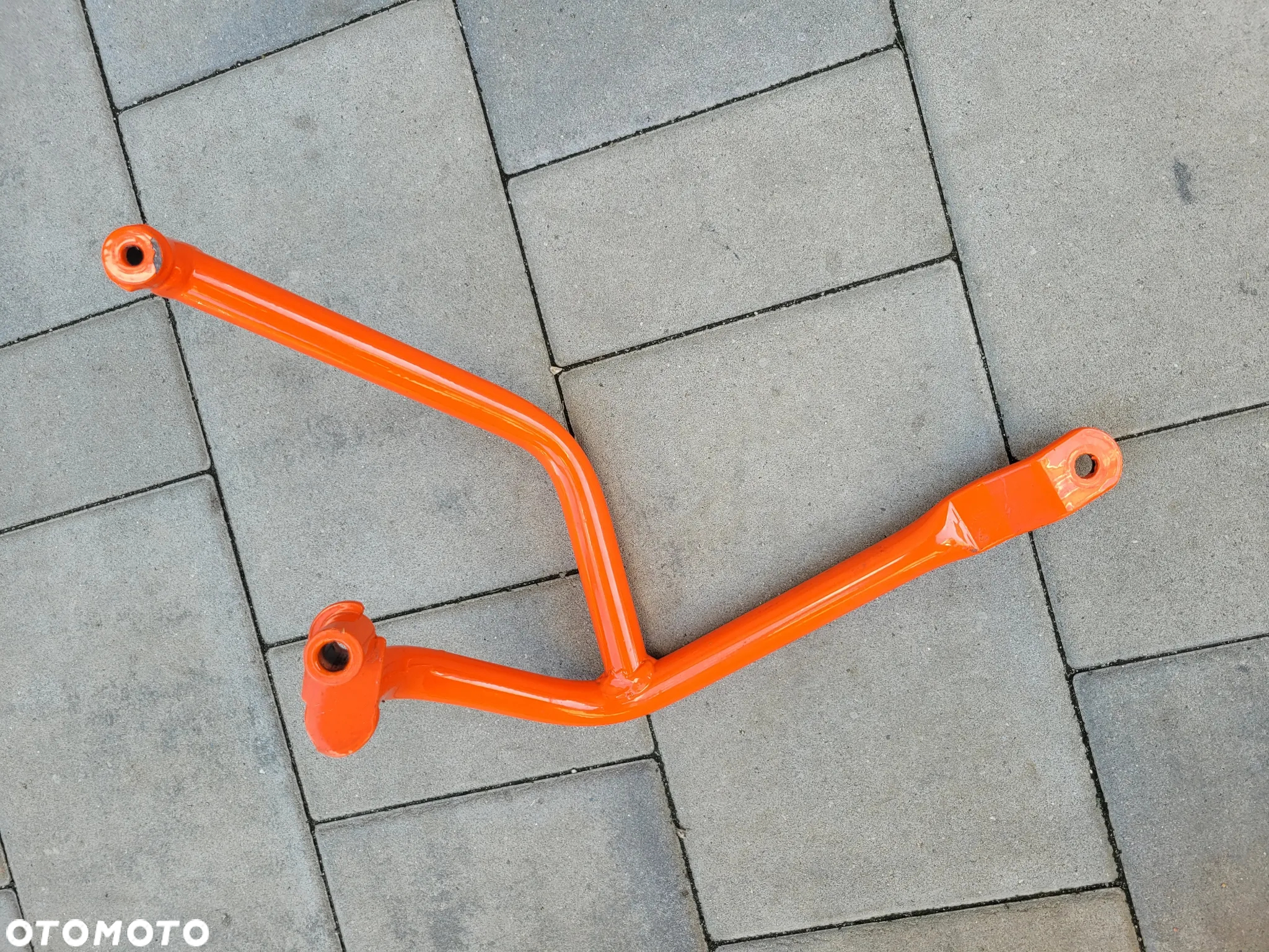 Gmol prawy KTM Duke 125 390 - 6